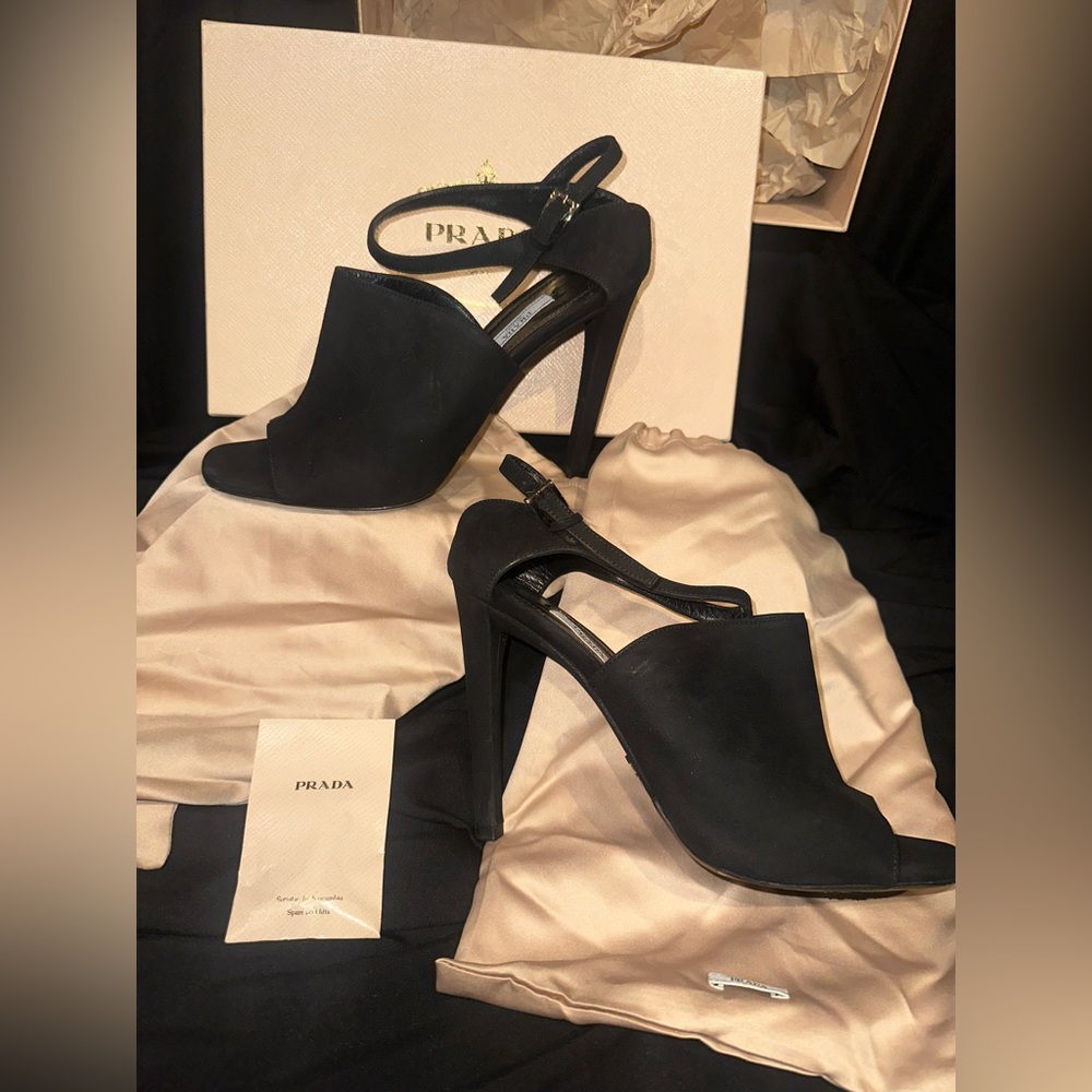 Prada Black Suede Slingback Heels. Sz 41 With a 5 inch heel.